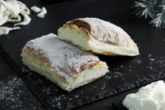 Strudel cu Branza Dulce de Vaca