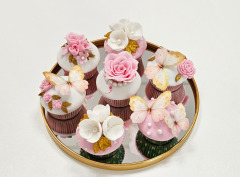 Cupcakes cu decor pasta de zahar Candy Bar